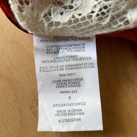 Chord Lace-lined Floral Vest - Picture 9 of 10